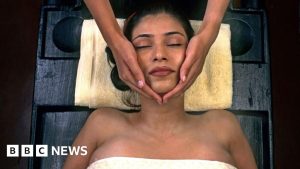 Airbnb offers private chefs and massages as it revamps app