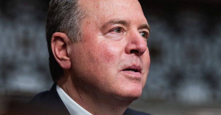 Senators Urge Top Regulator to Stay Out of Prediction Market Lawsuits